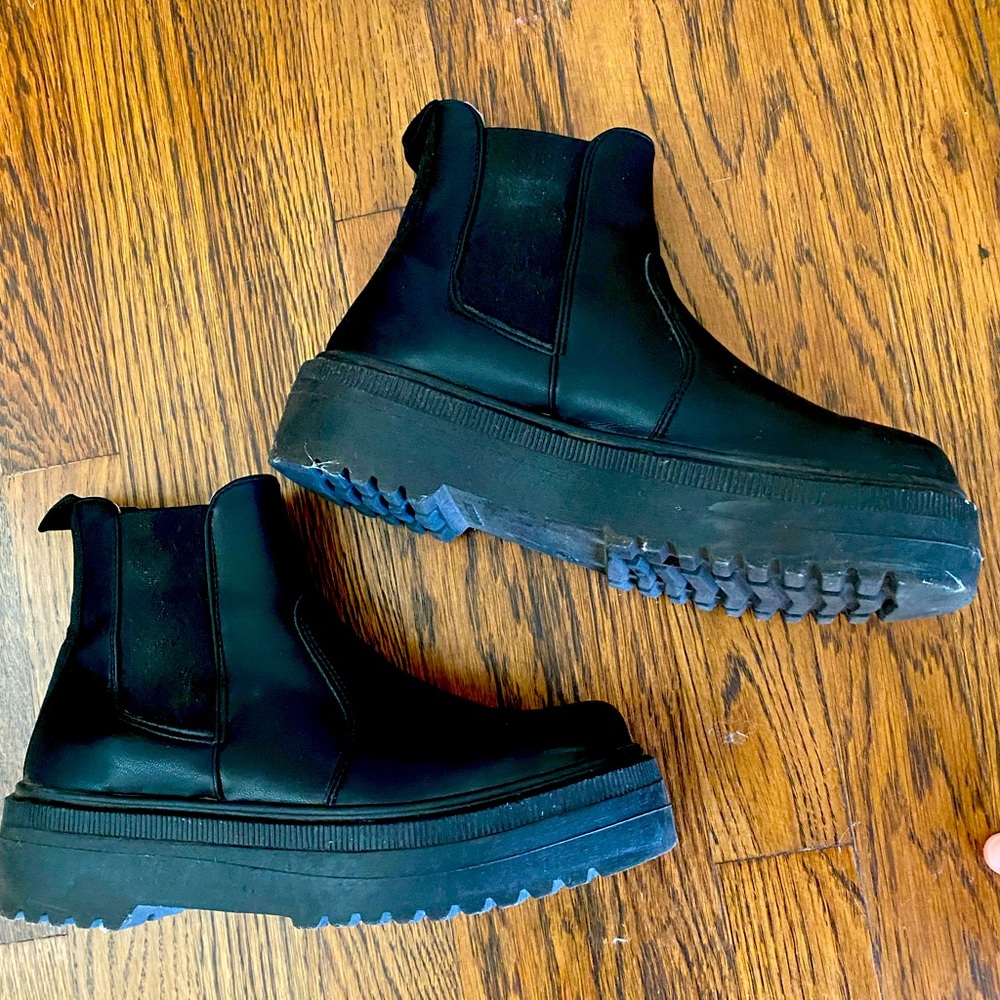 Steve Madden Chunky Sole Pull-On Ankle Boots